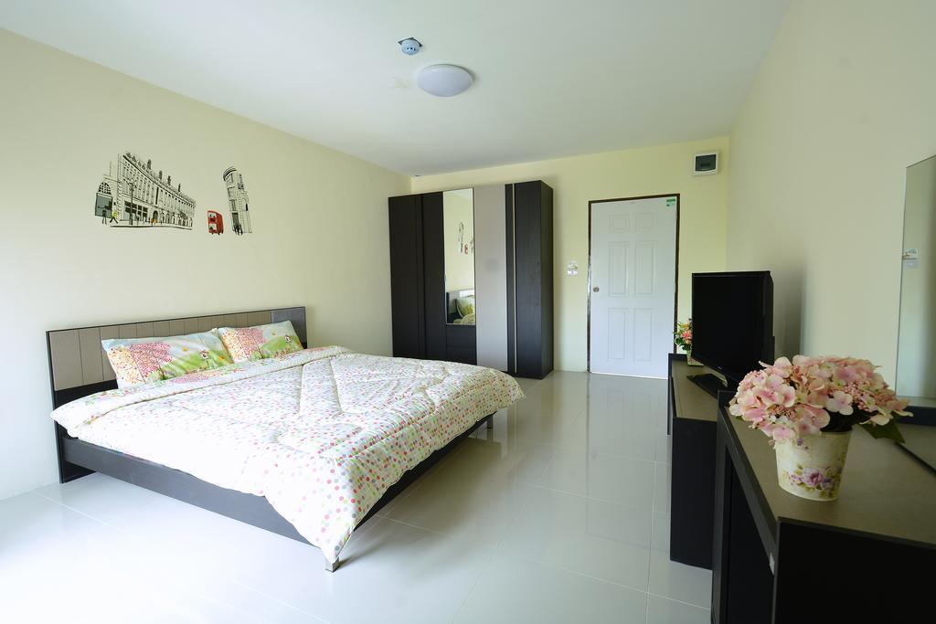 42 Place Bangkok Rom bilde