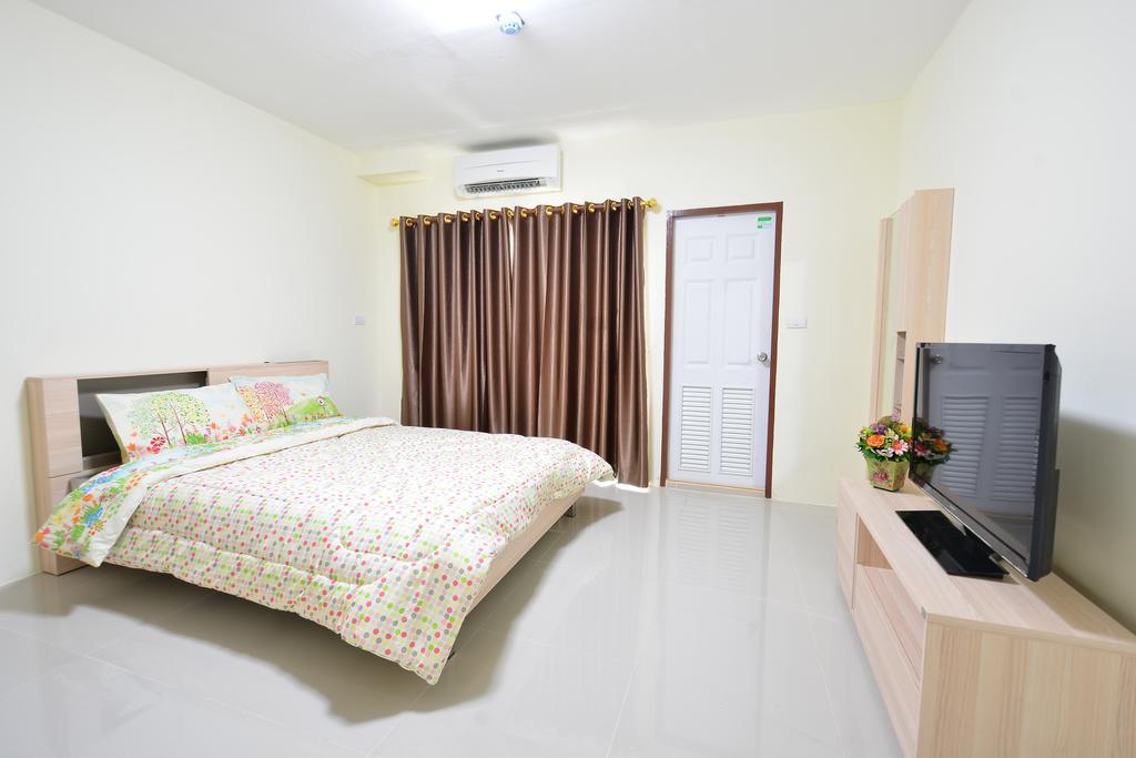 42 Place Bangkok Rom bilde
